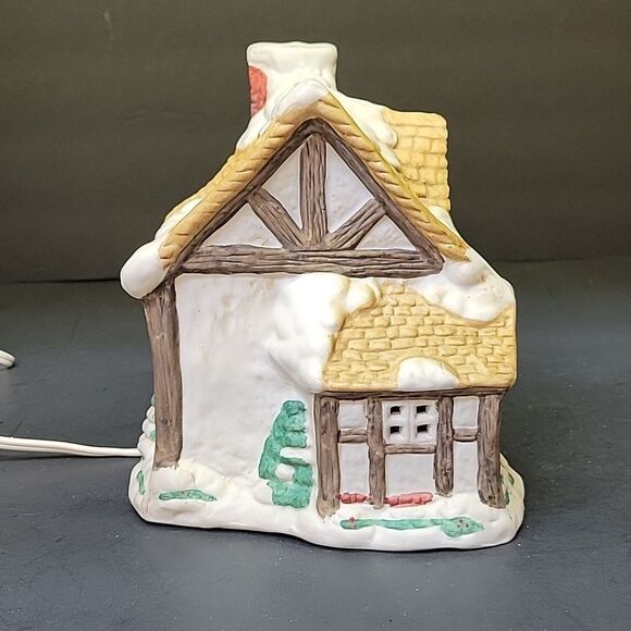 Vintage Christmas Porcelain House Village Bisque Light M5035 Studio Five - Picture 7 of 13